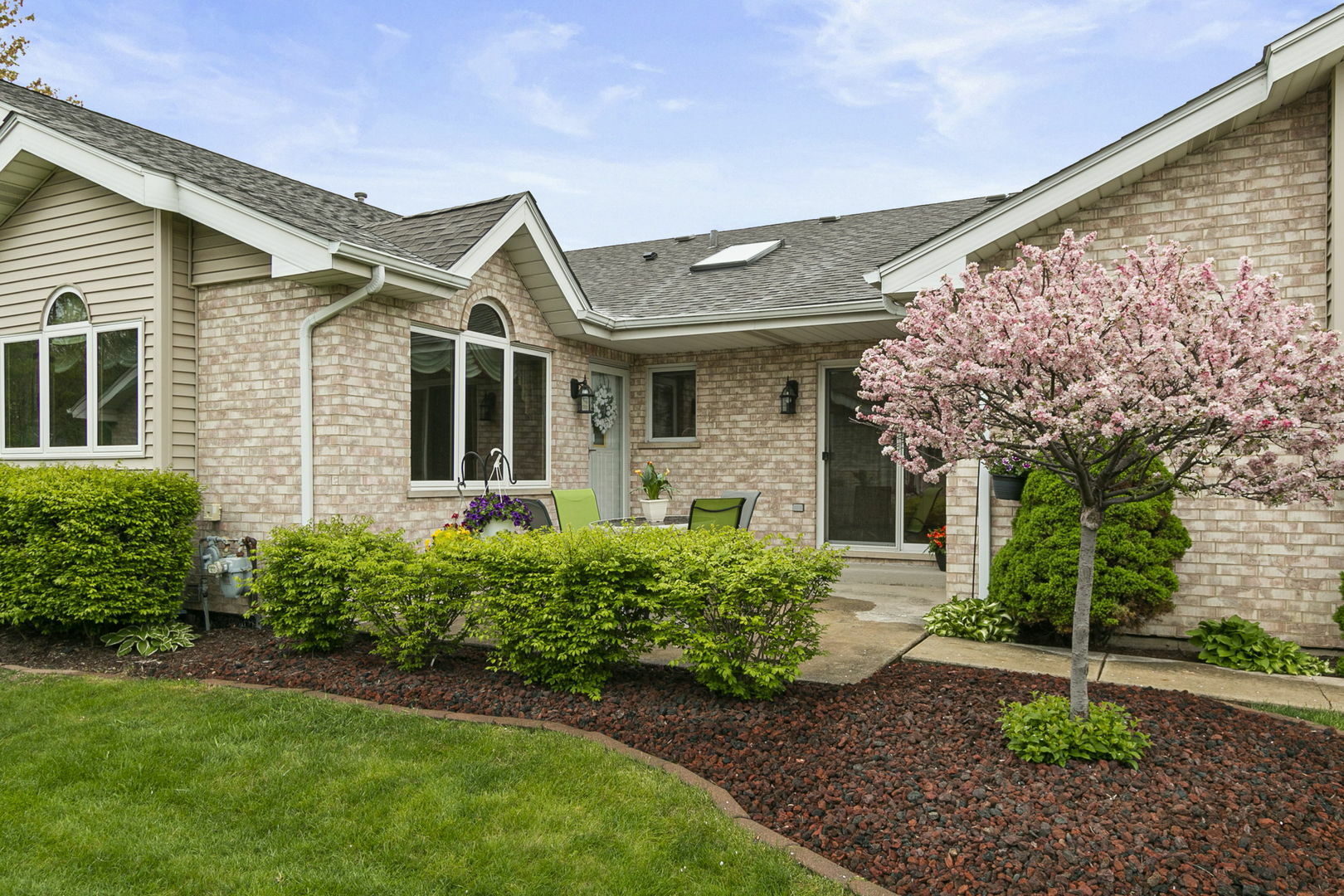 Property Photo: 16220 Lake Villa Avenue IL 60477