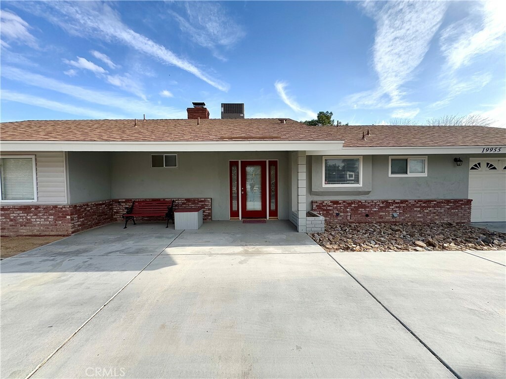 Property Photo: 19955 Shoshonee Road CA 92307