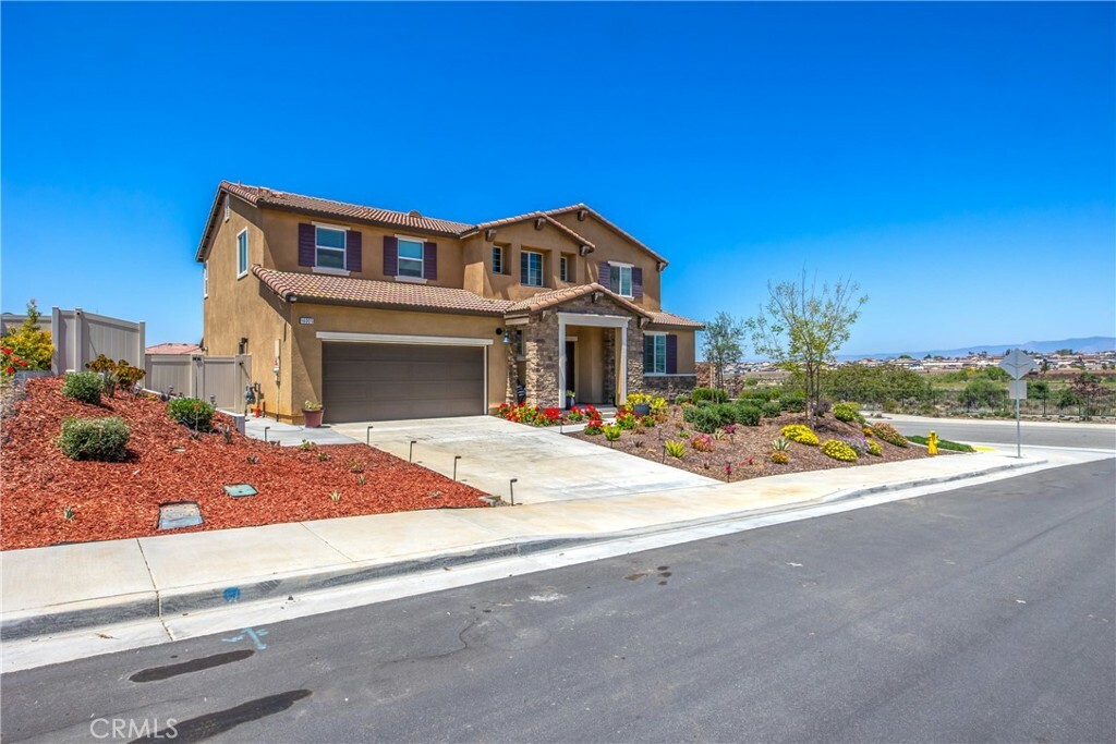Property Photo: 14005 Vincenzo Dr CA 92223