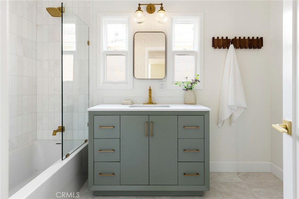Property Photo: 13310 Zanja Street CA 90066