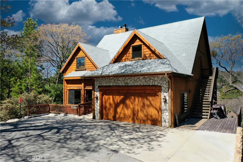 Property Photo: 1305 Montreal Drive CA 92352