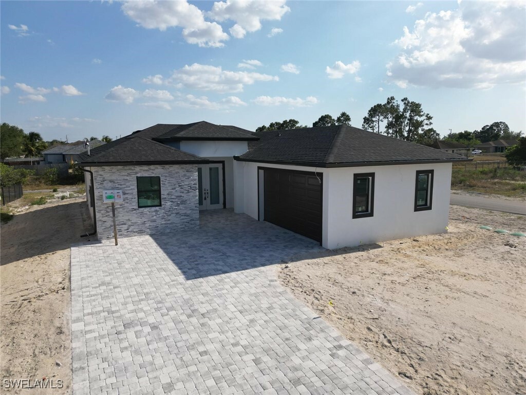 Property Photo: 2619 15th Street SW FL 33976