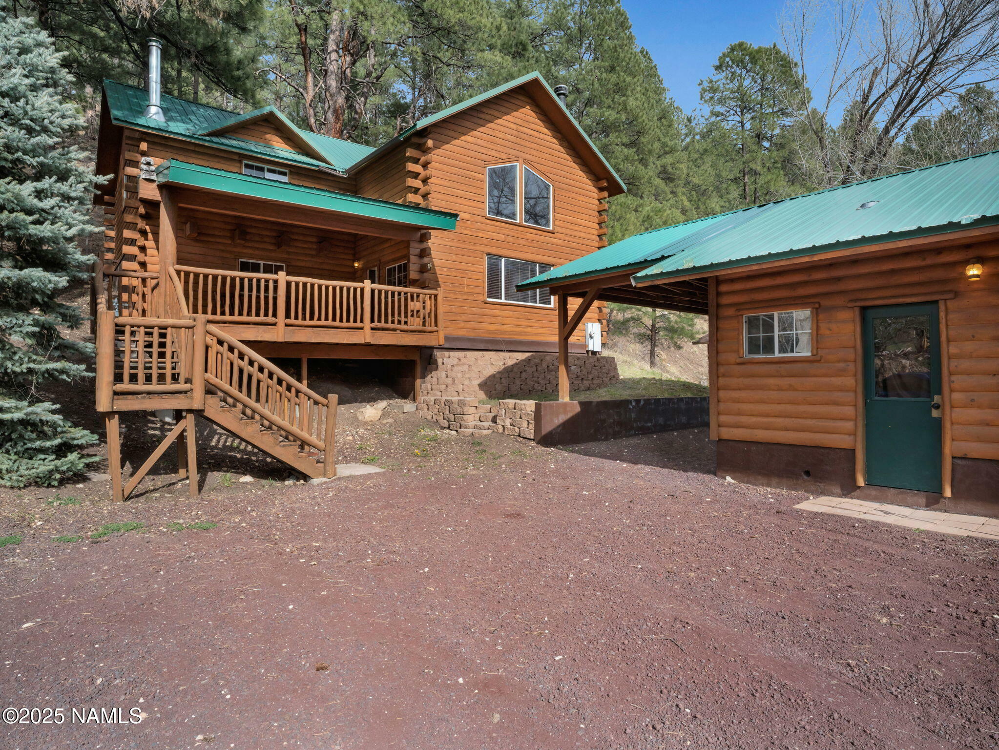 Property Photo: 3107 Round Rock Ovi AZ 86001