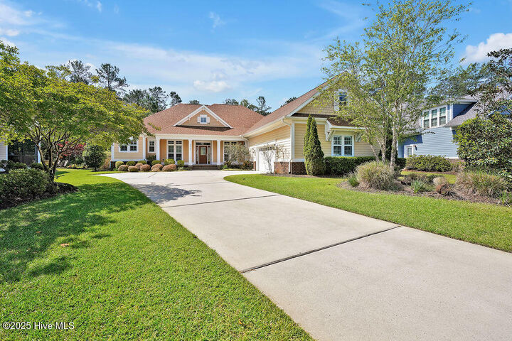 Property Photo:  2021 Colony Pines Drive  NC 28451 