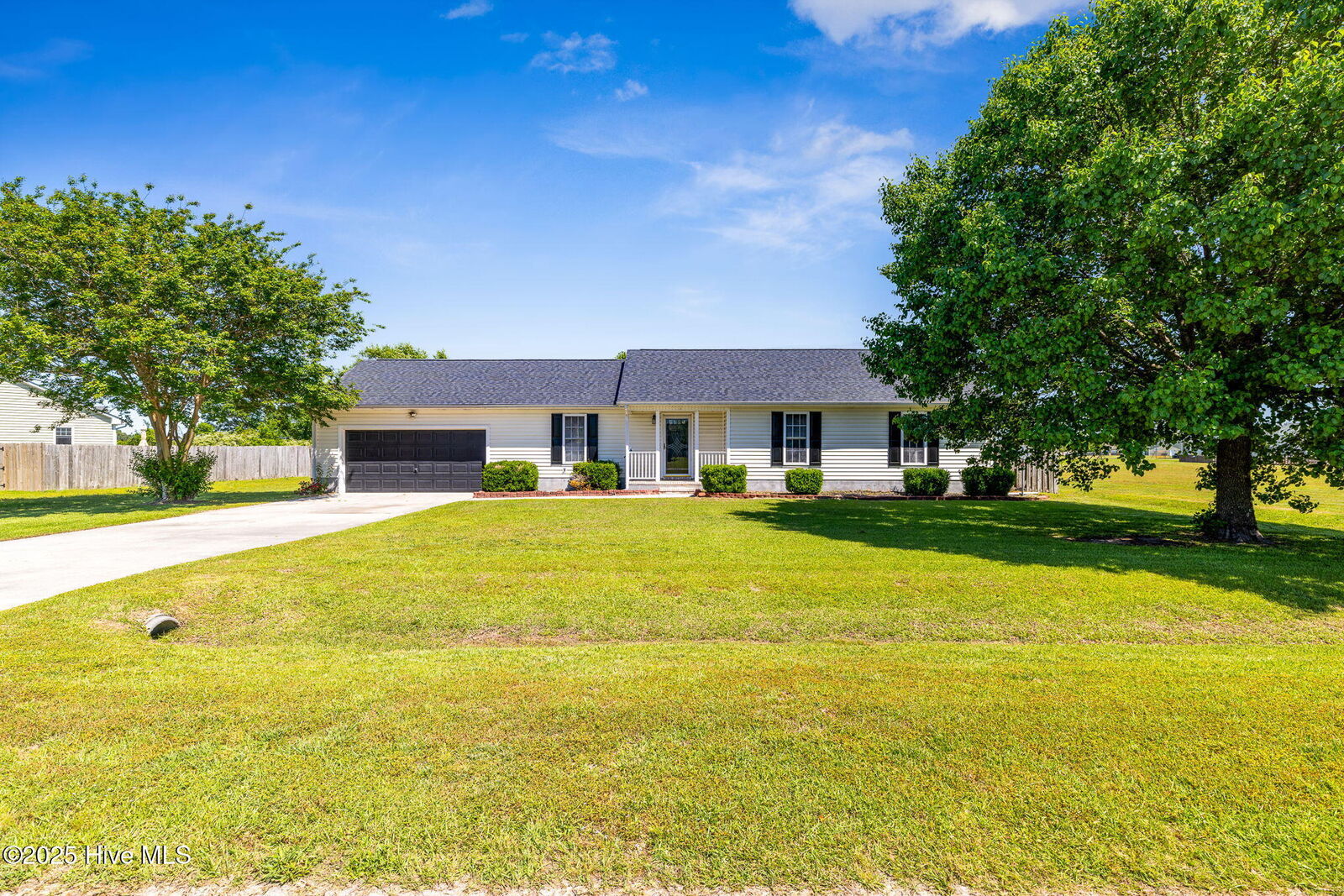 Property Photo:  214 Bennett Lane  NC 28574 