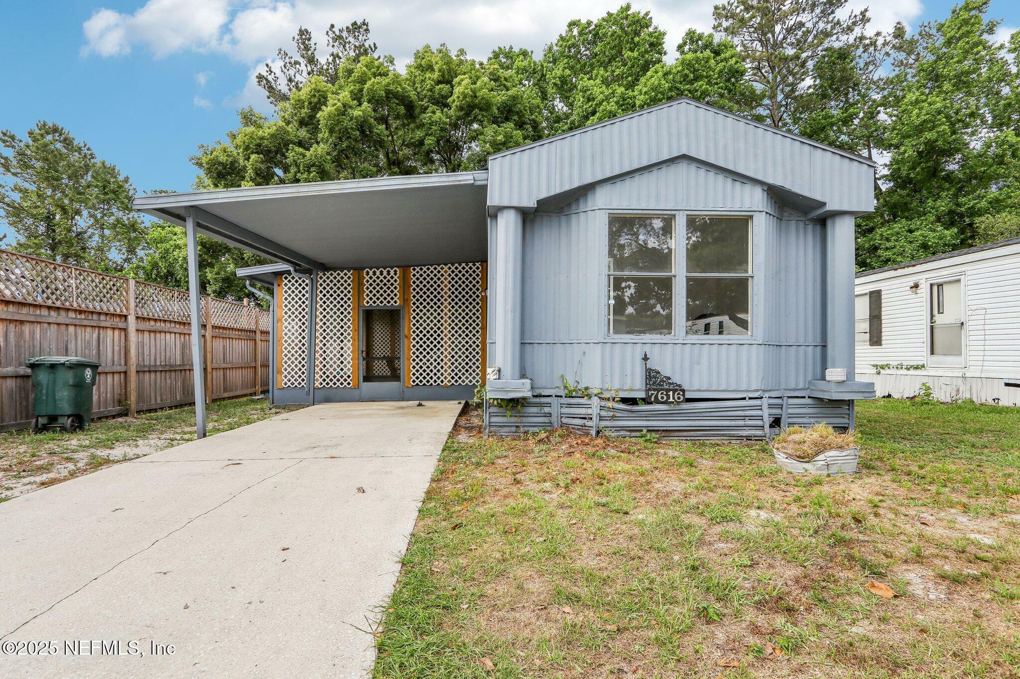Property Photo: 10902 Starwood Drive FL 32256