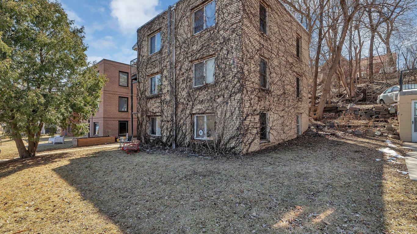 Property Photo: 629 5th Avenue N MN 56303