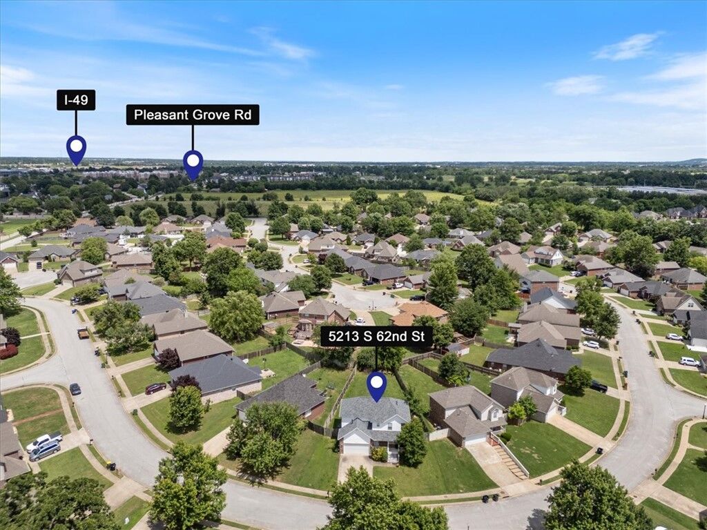 Property Photo:  5213 S 62nd Street  AR 72758 