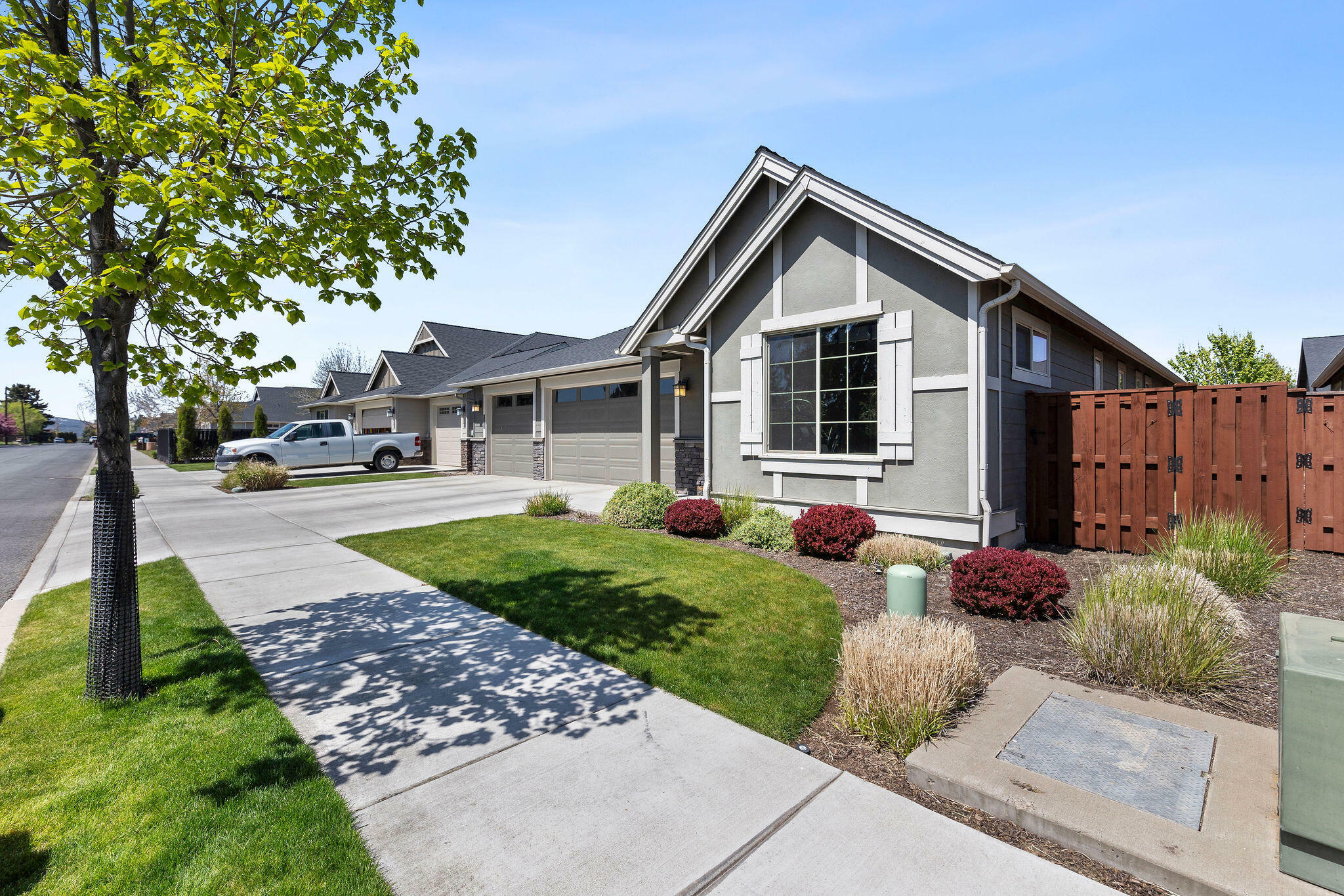 Property Photo: 1215 NE Sunrise Street OR 97754
