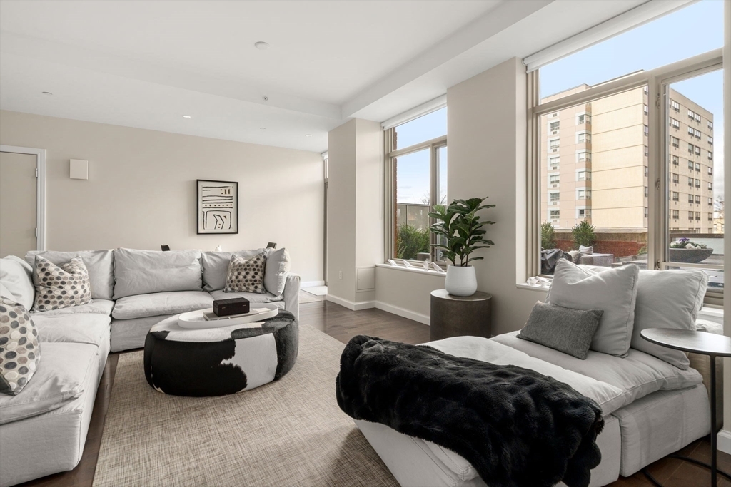 Property Photo: 43 Westland Ave U512 MA 02115