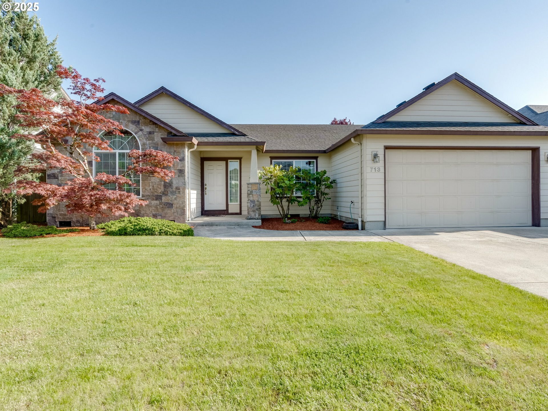 Property Photo: 713 NW 150th St WA 98685