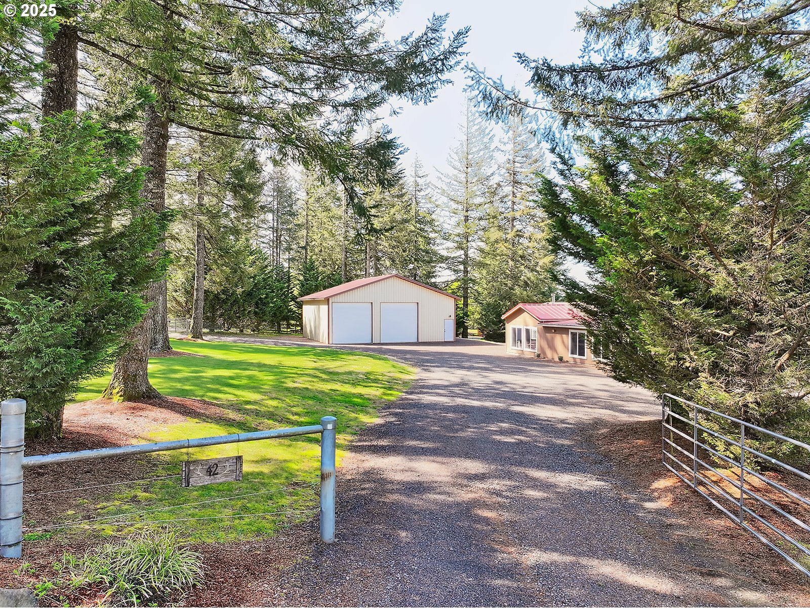 Property Photo: 42 Victoria Ln WA 98671