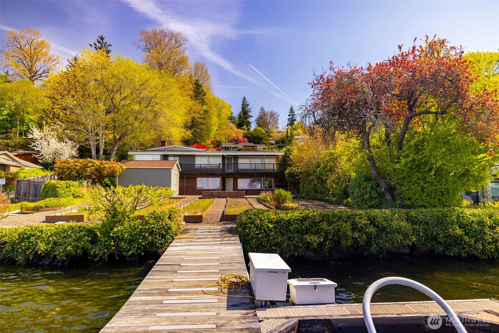 Property Photo: 1811 73rd Avenue NE WA 98039