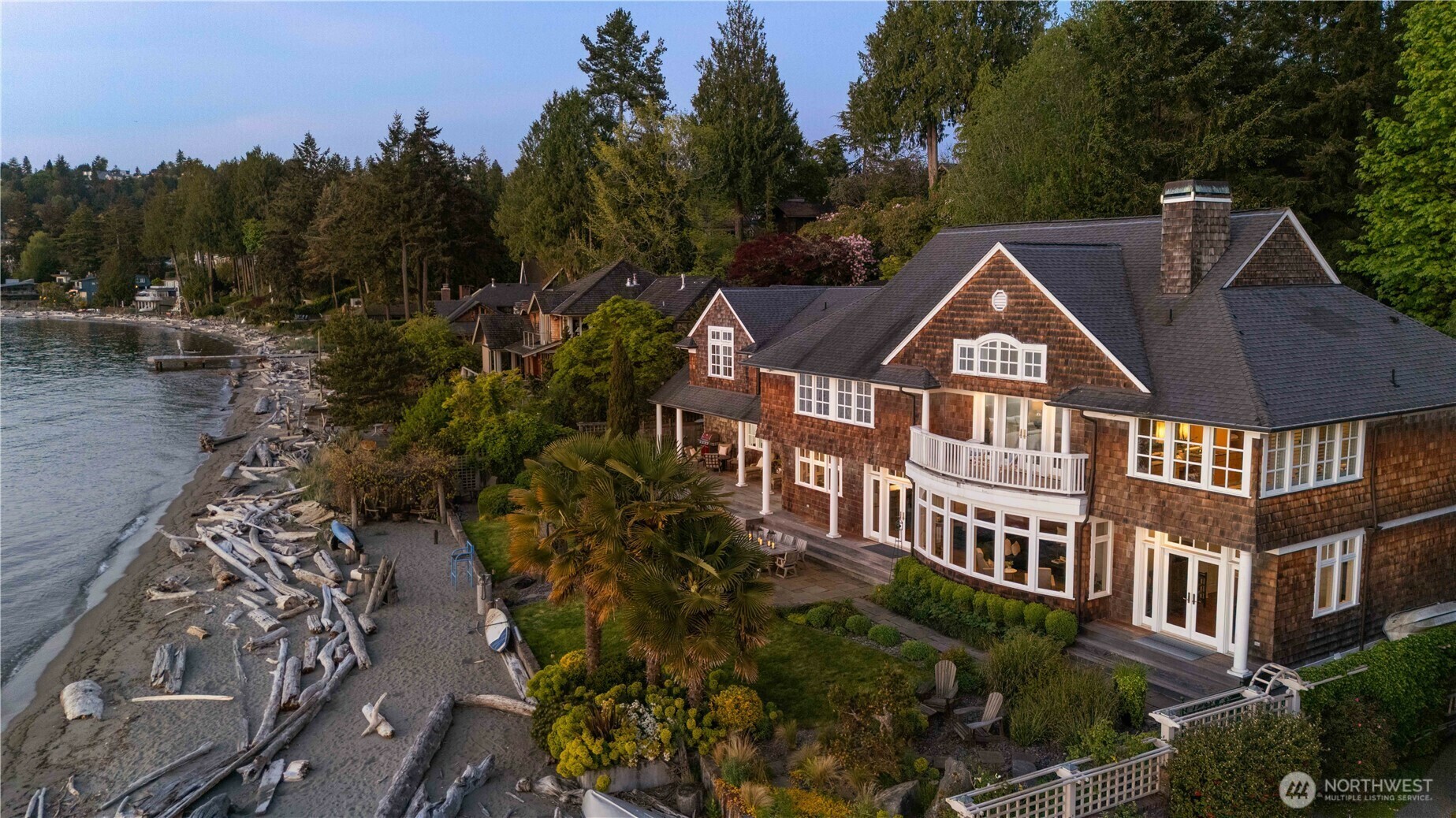Property Photo: 9325 Fauntleroy Way SW WA 98136