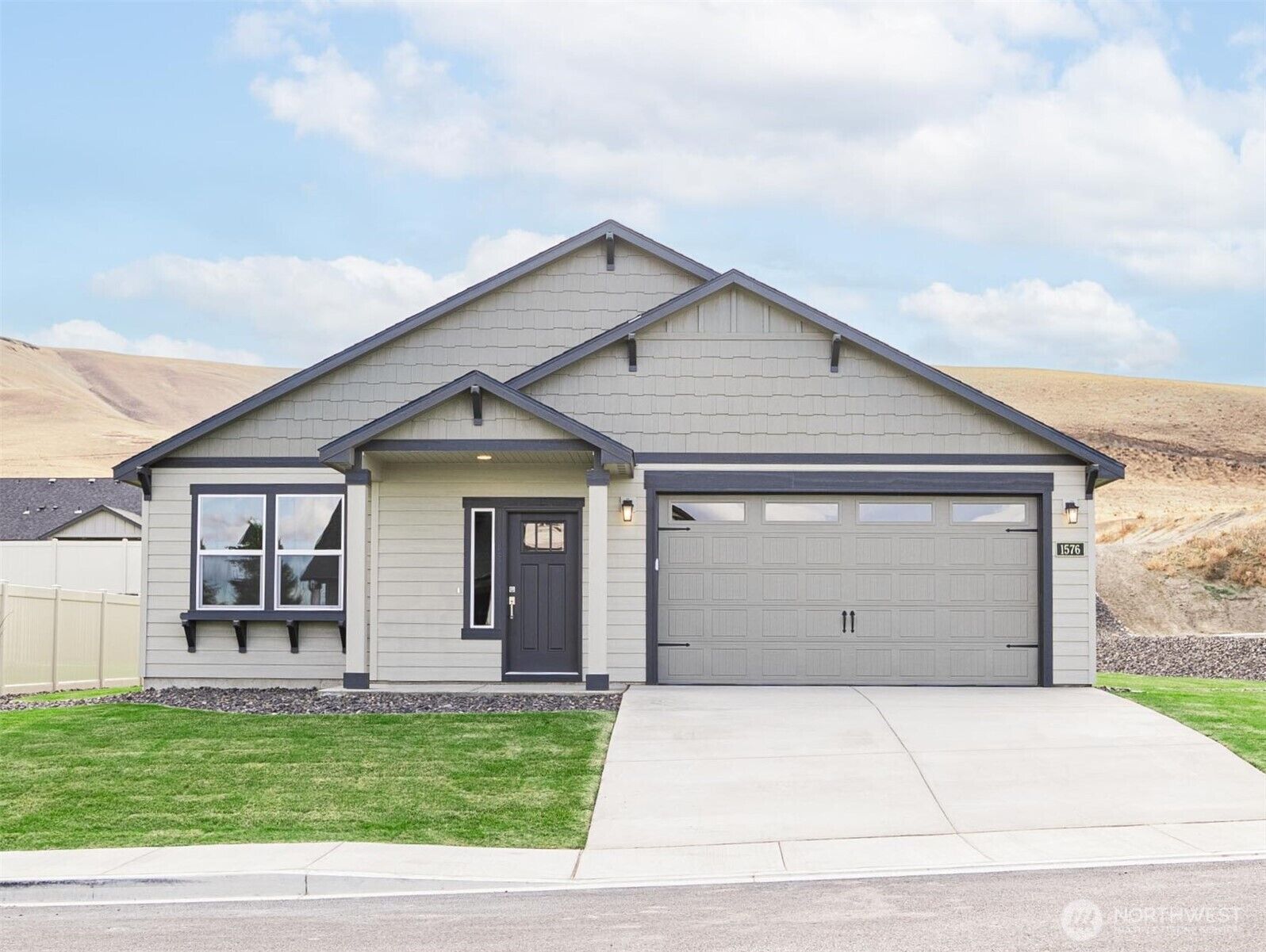 Property Photo:  1349  Bill Ave  WA 99362 