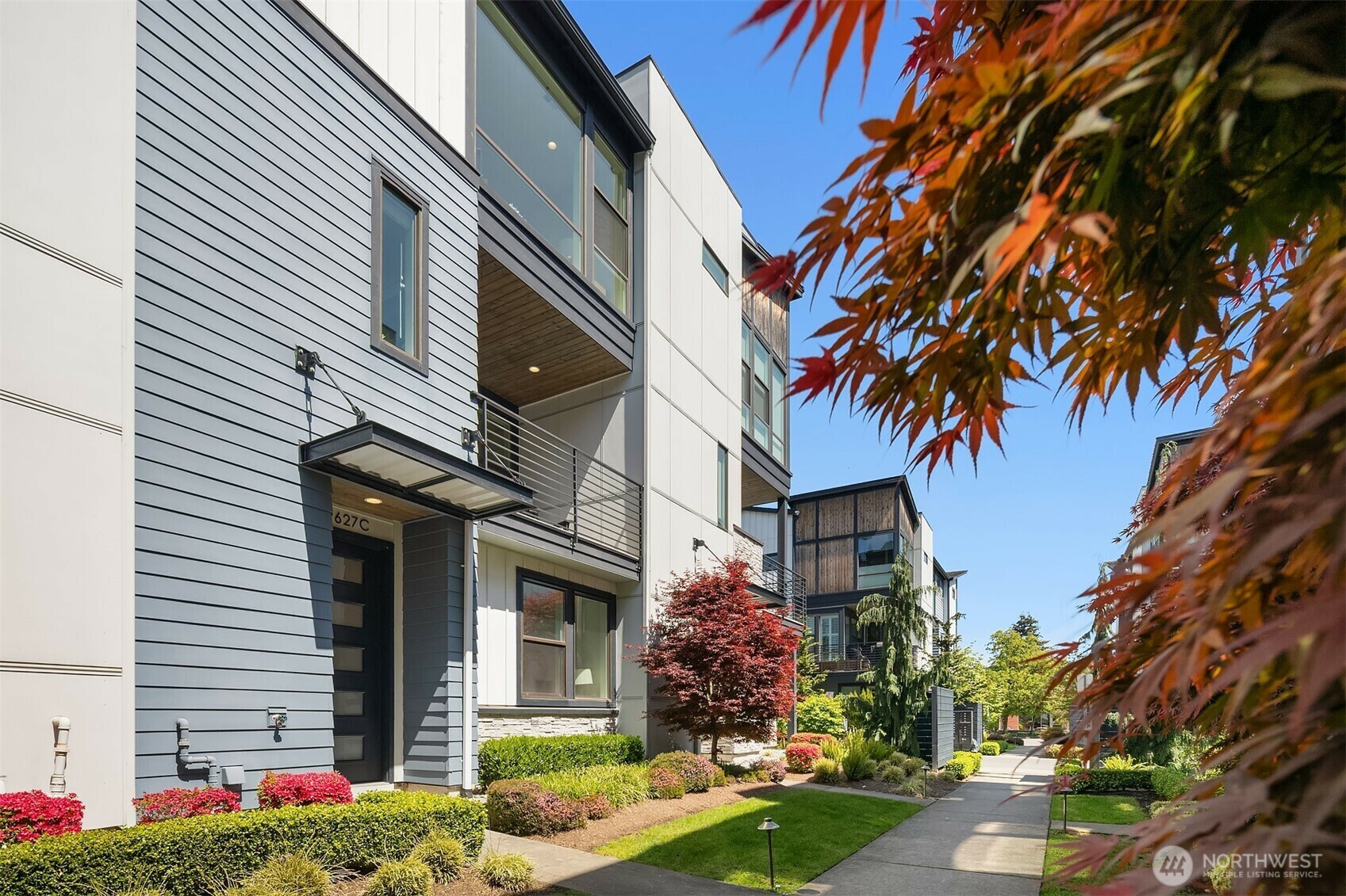 Property Photo: 9627 NE 182nd Place C WA 98011