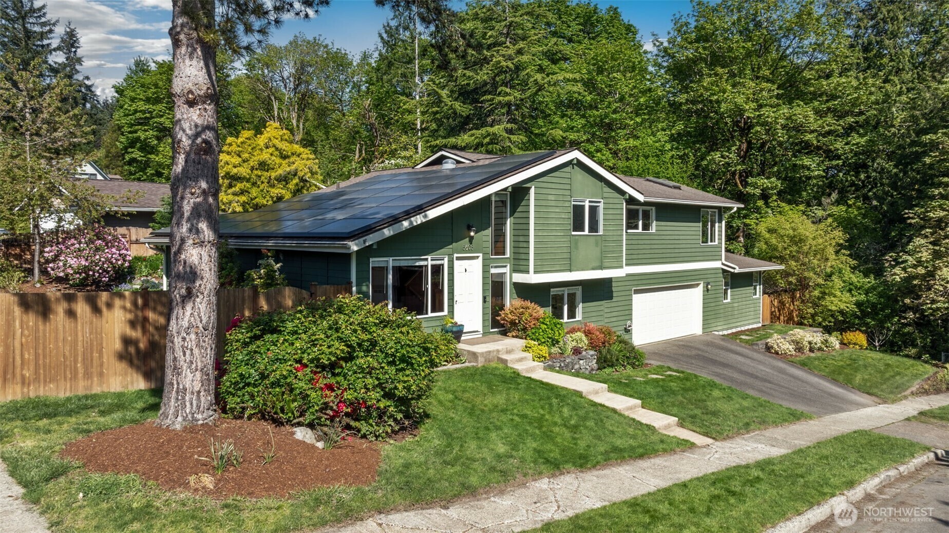 Property Photo: 5603 159th Place NE WA 98052