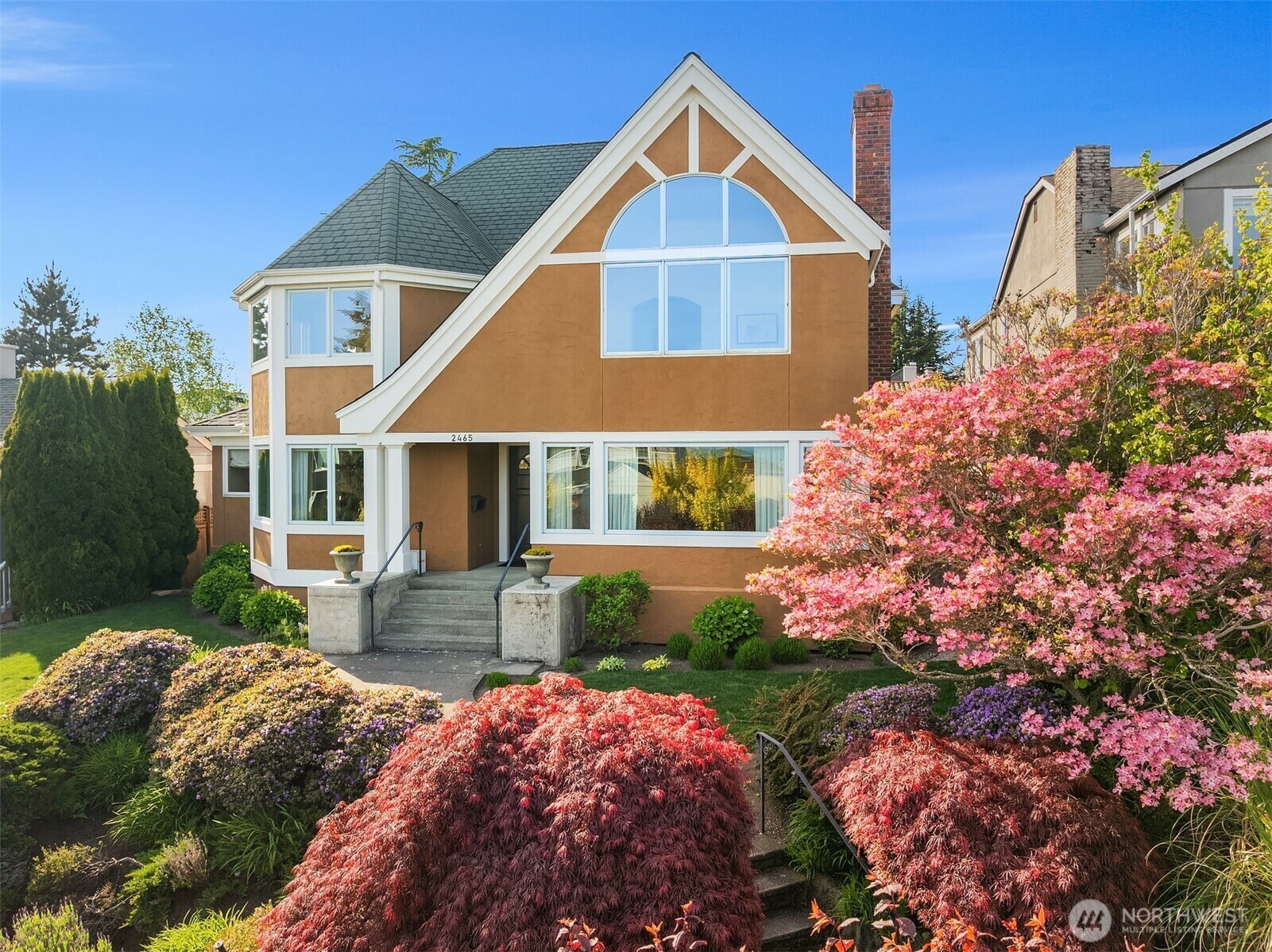 2465  Crestmont Place W  Seattle WA 98199 photo