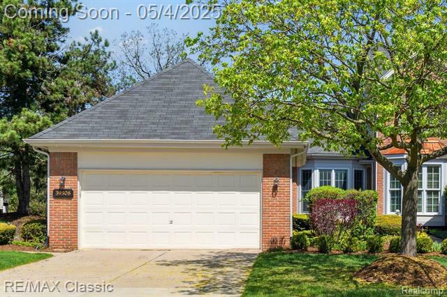 39508 Village Run Drive  Northville Twp MI 48168 photo