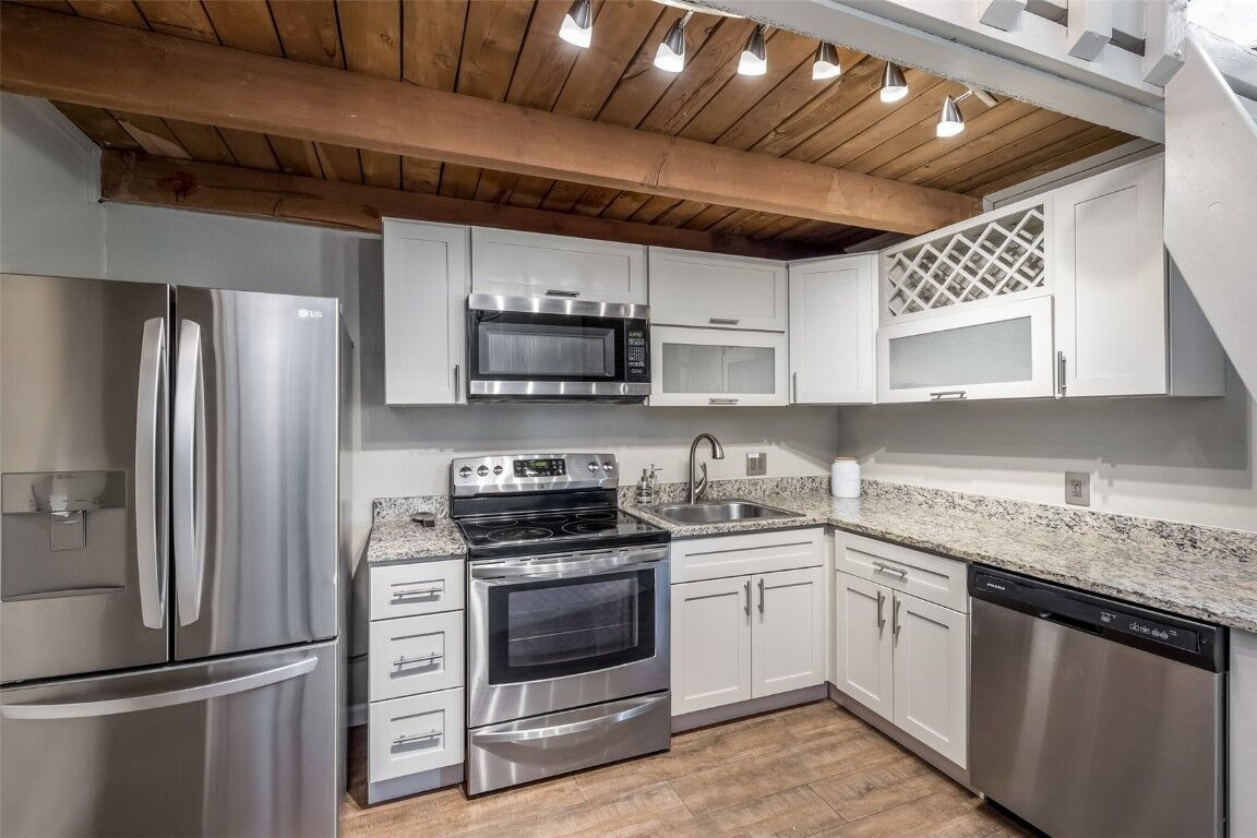 Property Photo:  2200 Lodgepole Circle 308  CO 80498 