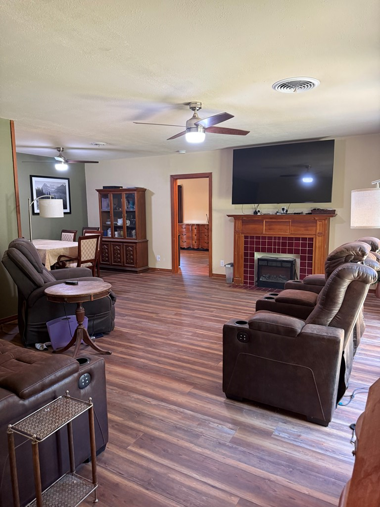 Property Photo: 1609 S Madison St TX 76901