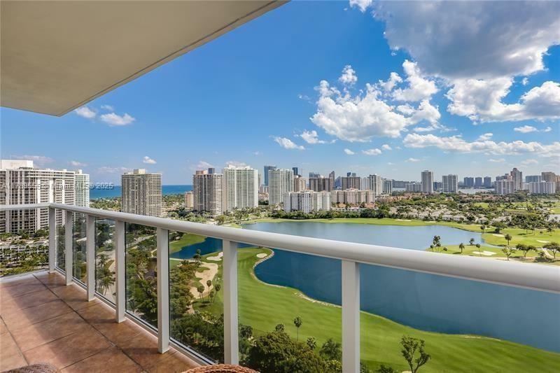 Property Photo: 3625 N Country Club Dr 2505 FL 33180