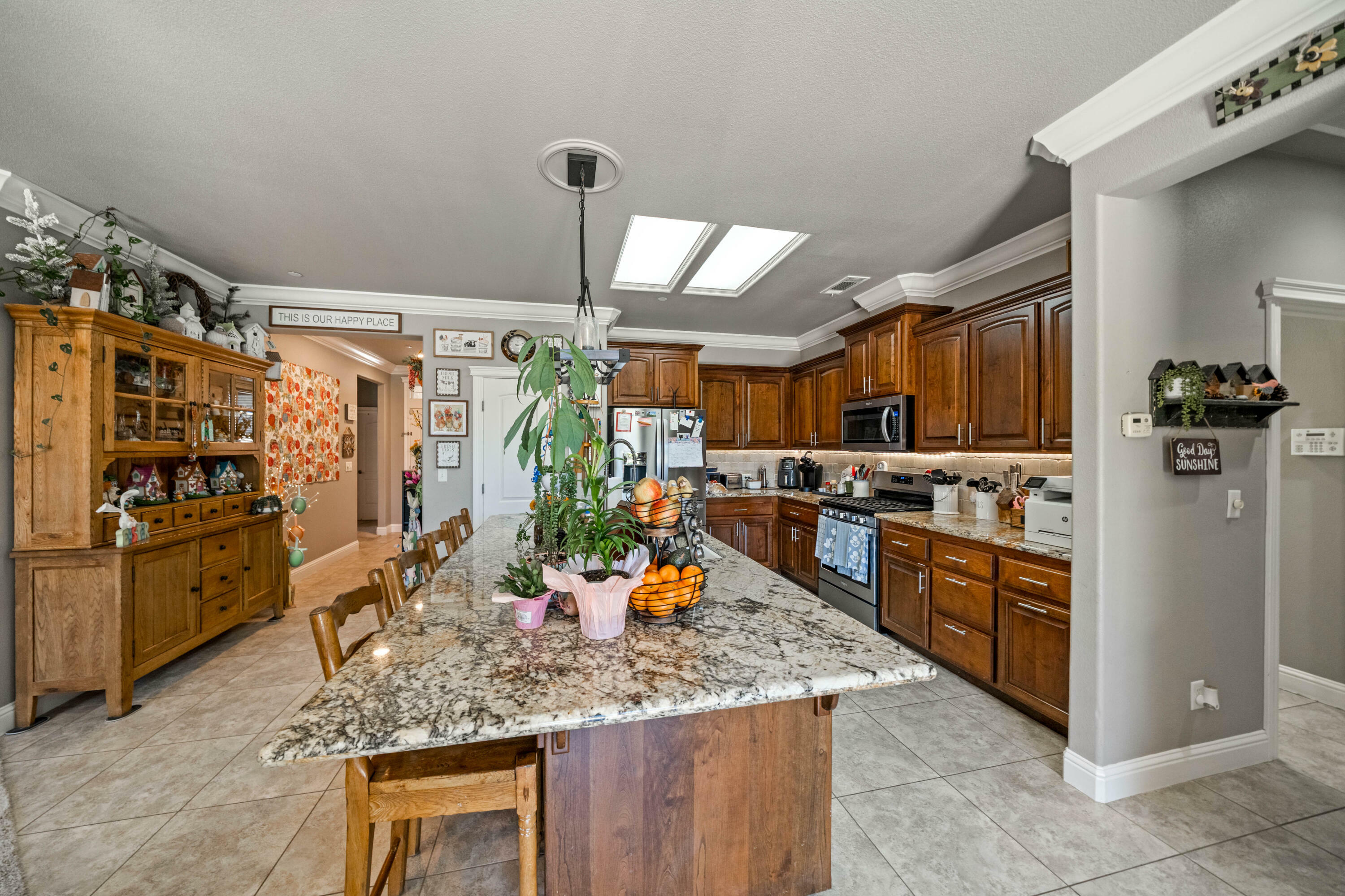 Property Photo: 701 Rogue River Way CA 96003