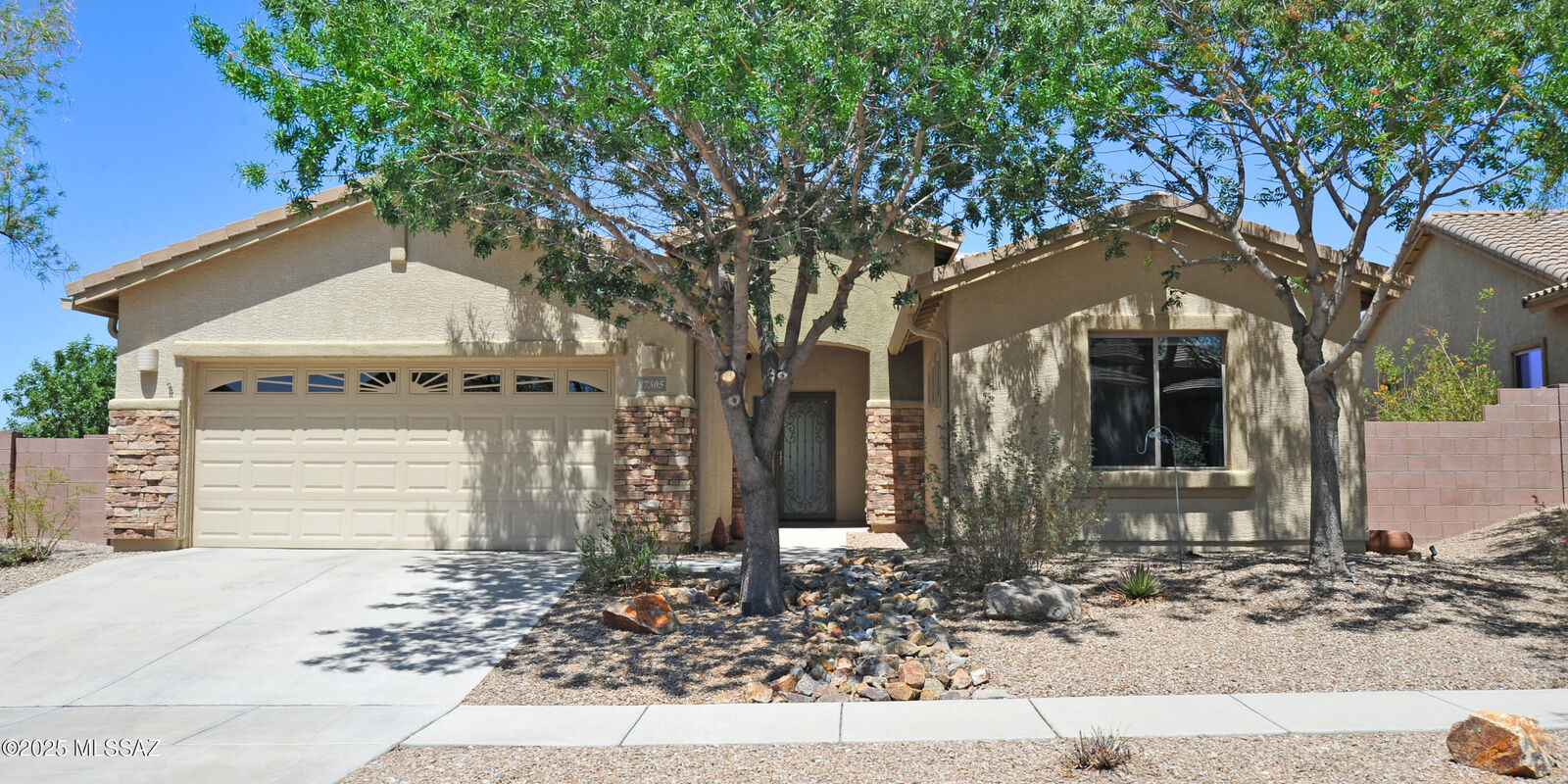 Property Photo:  17305 S Indigo Crest Pass  AZ 85641 