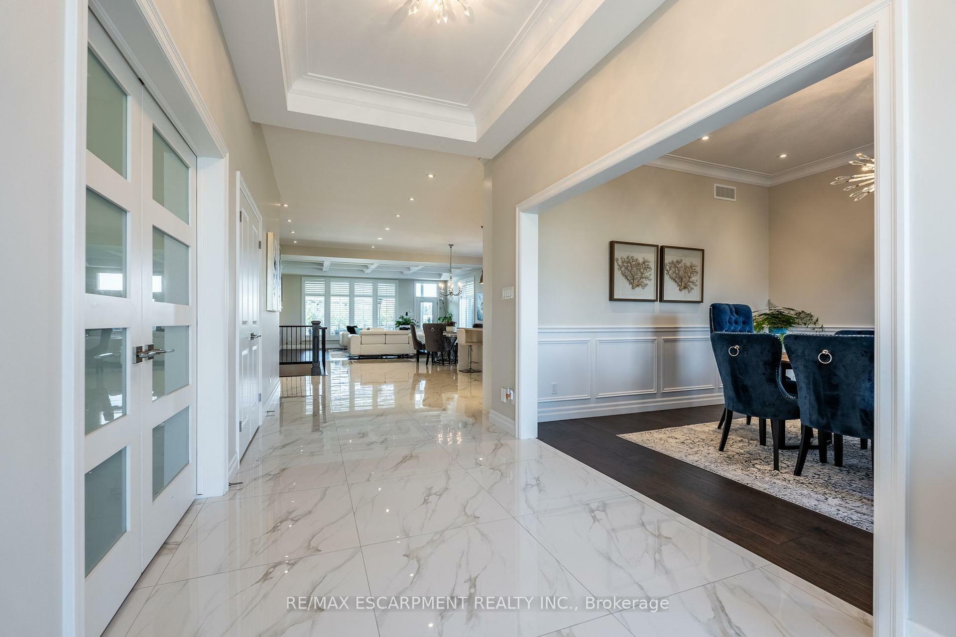 Property Photo: 10 Harper Boulevard ON N3T 0E1
