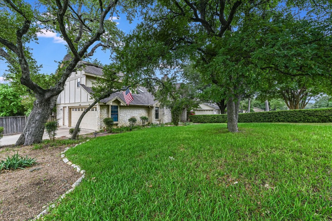 Property Photo:  11208 Taterwood Drive  TX 78750 