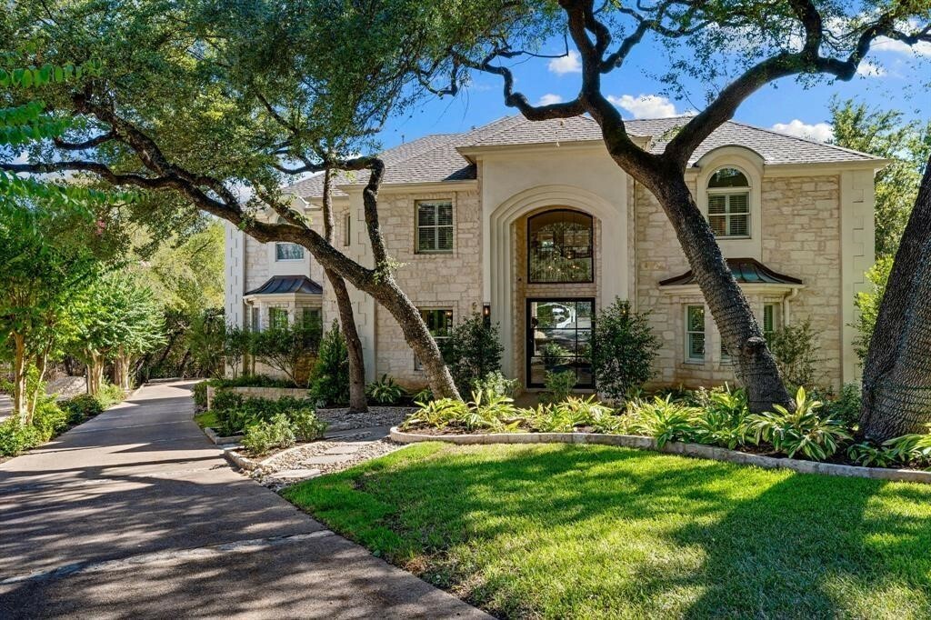 2901 Meandering River Court  Austin TX 78746 photo