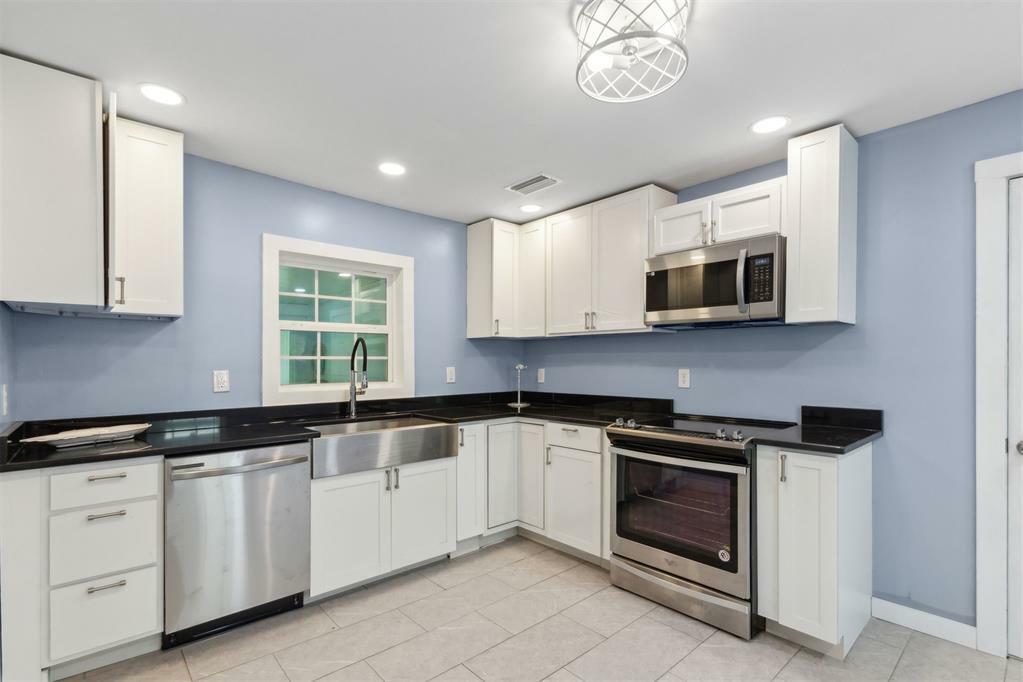 Property Photo: 1973 Pine Drive FL 32034
