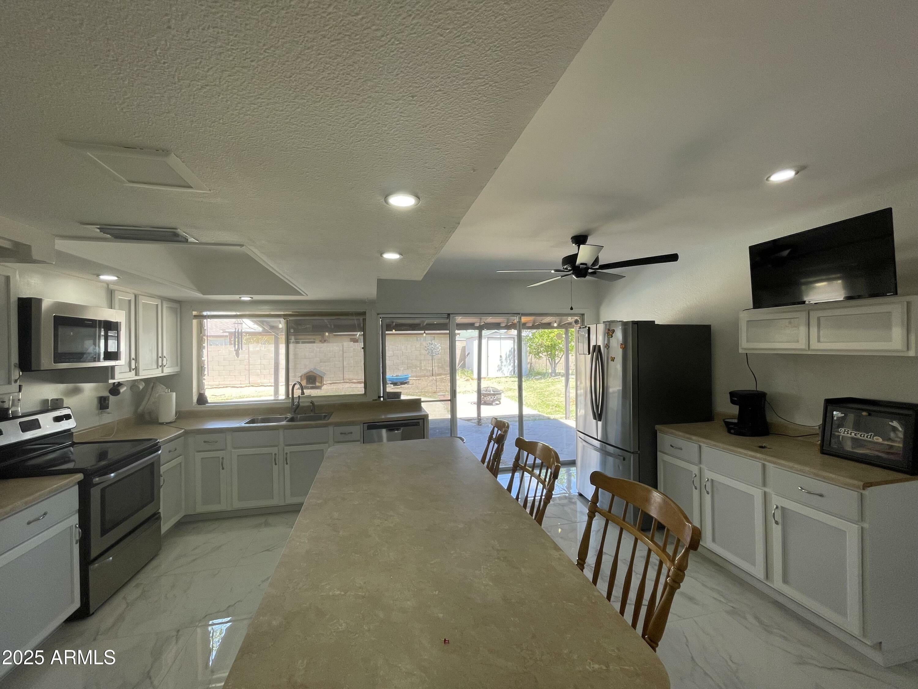 3738 W Danbury Drive  Glendale AZ 85308 photo