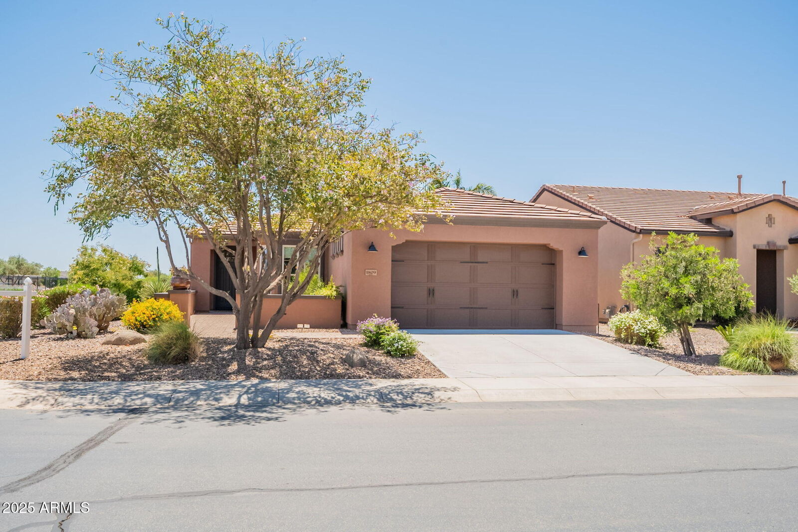 Property Photo: 1809 E Adelante Way AZ 85140
