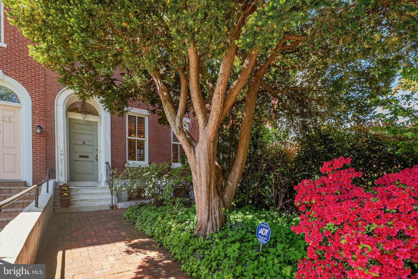 Property Photo: 2228 Green Street PA 19130