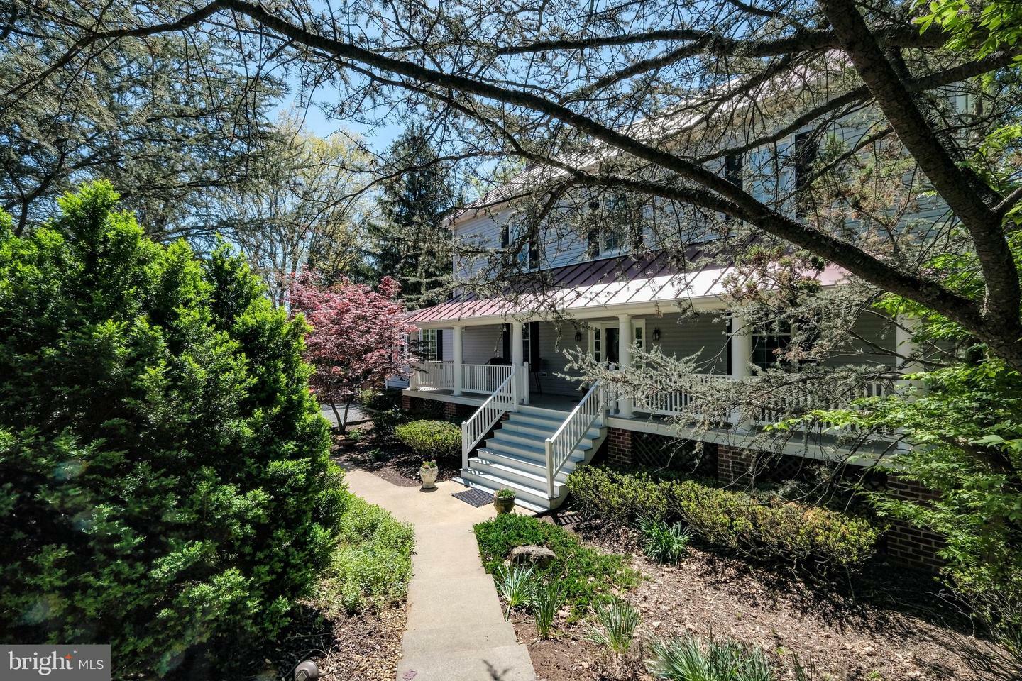 Property Photo: 656 Old Cave Road WV 25414