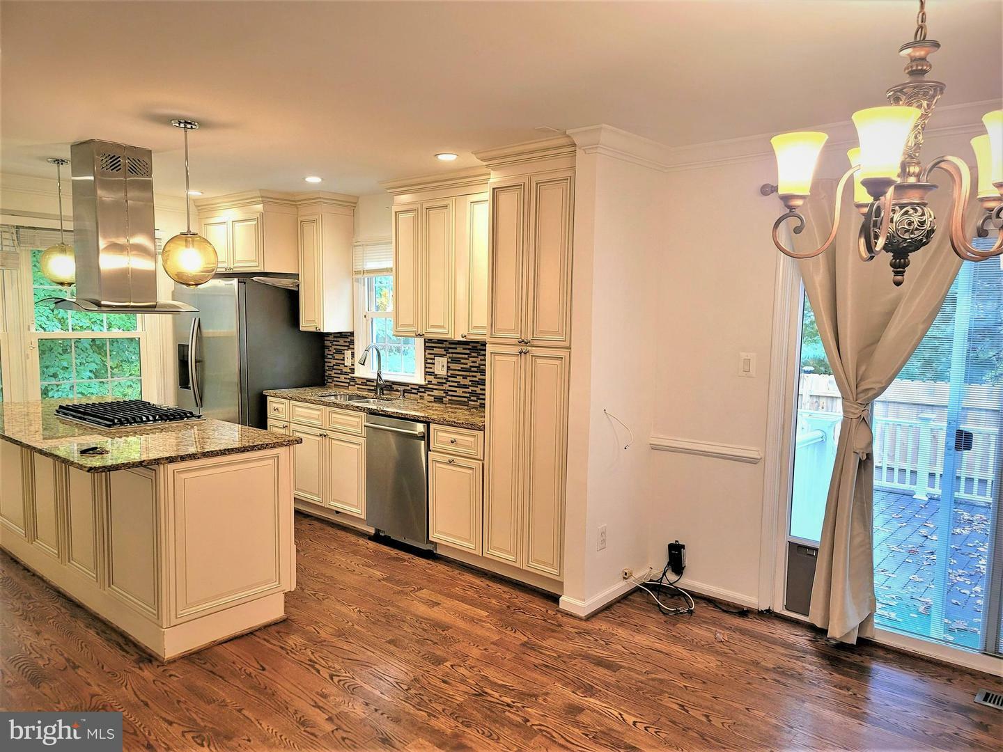 Property Photo: 9446 Cloverdale Court VA 22015