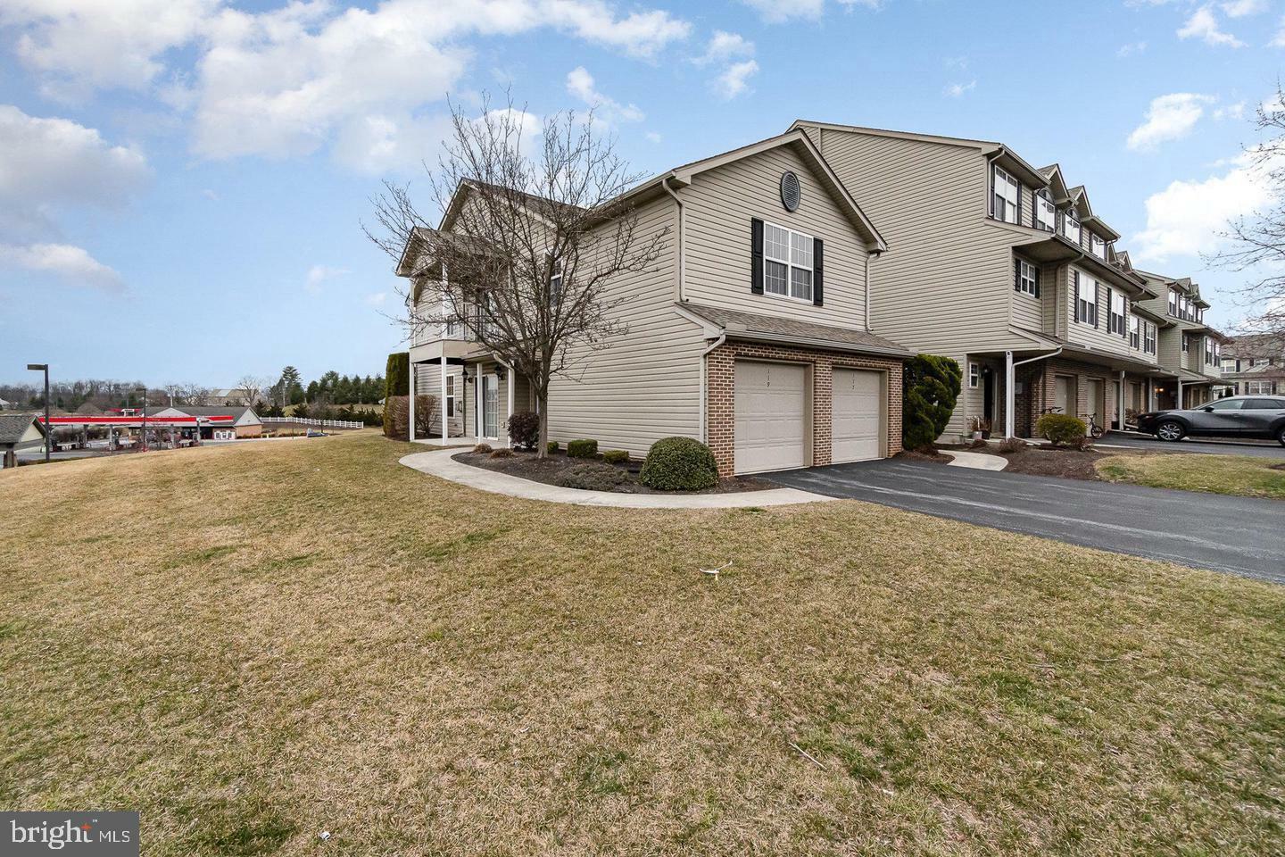 Property Photo: 117 Hawk Court PA 17036