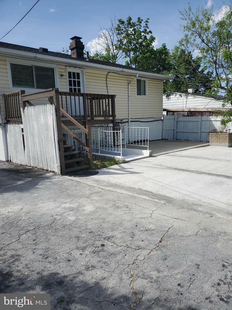 Property Photo: 615 State Circle WV 25401