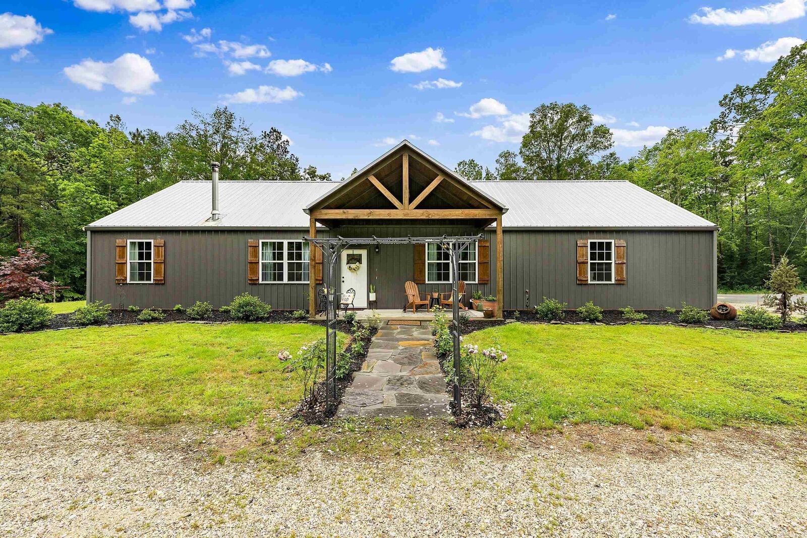 Property Photo: 908 Oak Grove Road AR 71921