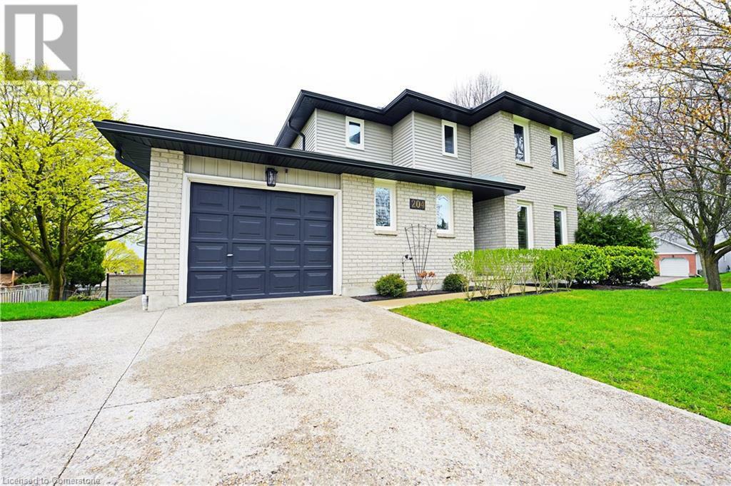Photo de la propriété: 204 Quinte Court ON N2A 3K2