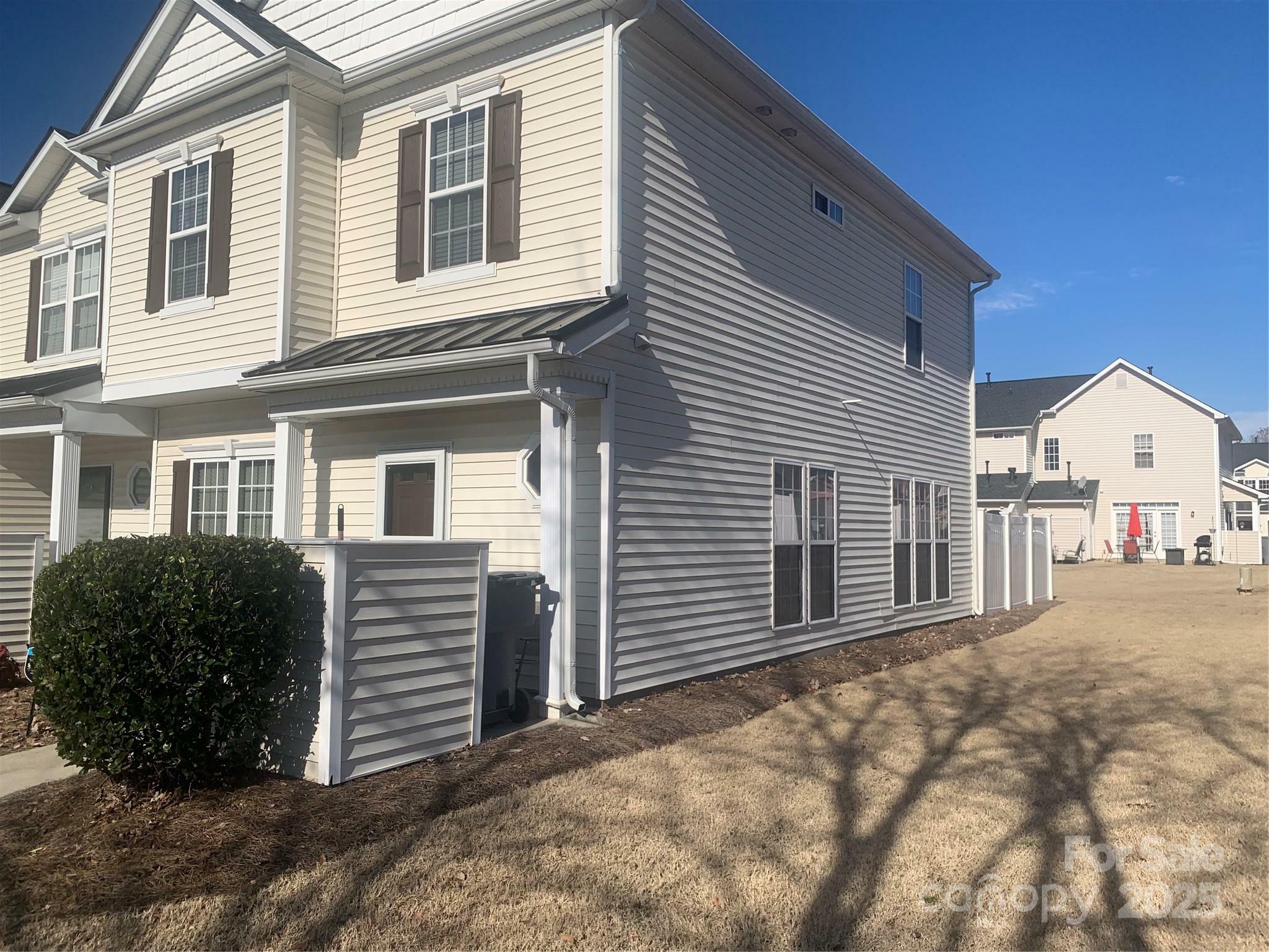 Property Photo: 11622 Lioness Street NC 28273