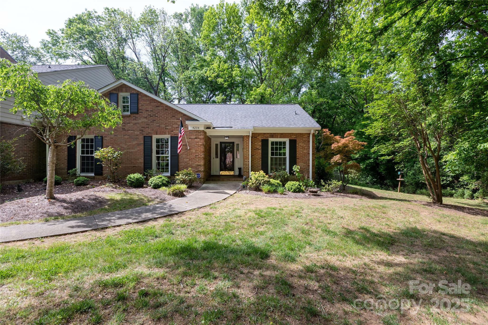 4234 Woodglen Lane  Charlotte NC 28226 photo
