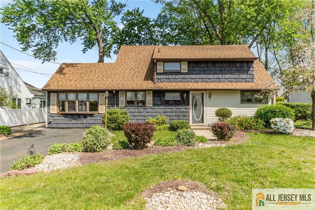Property Photo: 8 Farmbrook Drive NJ 08857