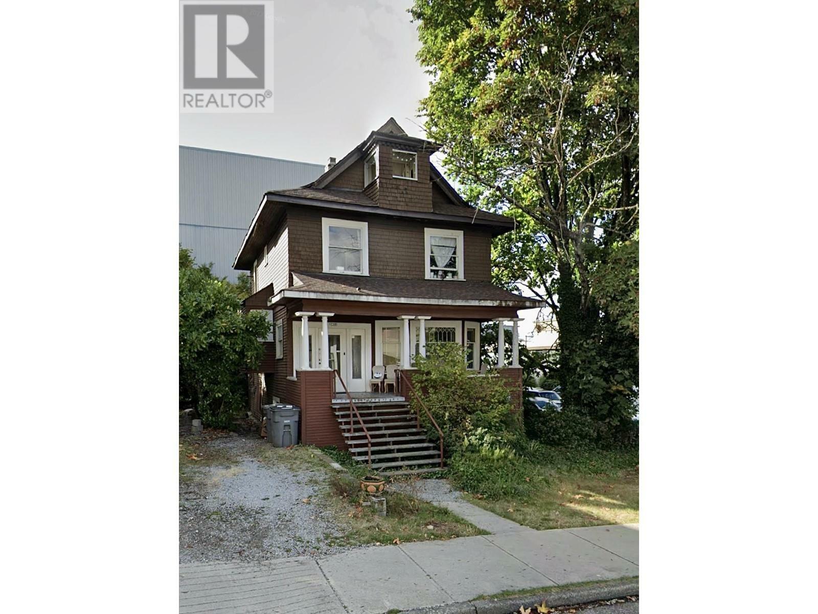 Property Photo:  2401 Alberta Street  BC V5Y 3K9 