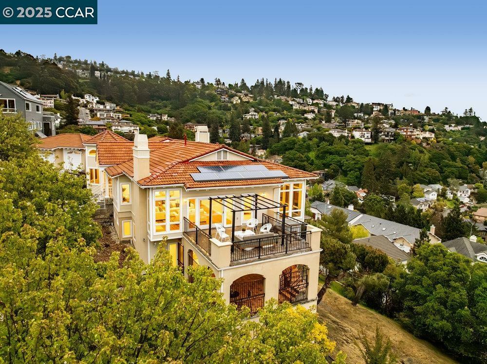 Property Photo:  6585 Swainland Rd  CA 94611 