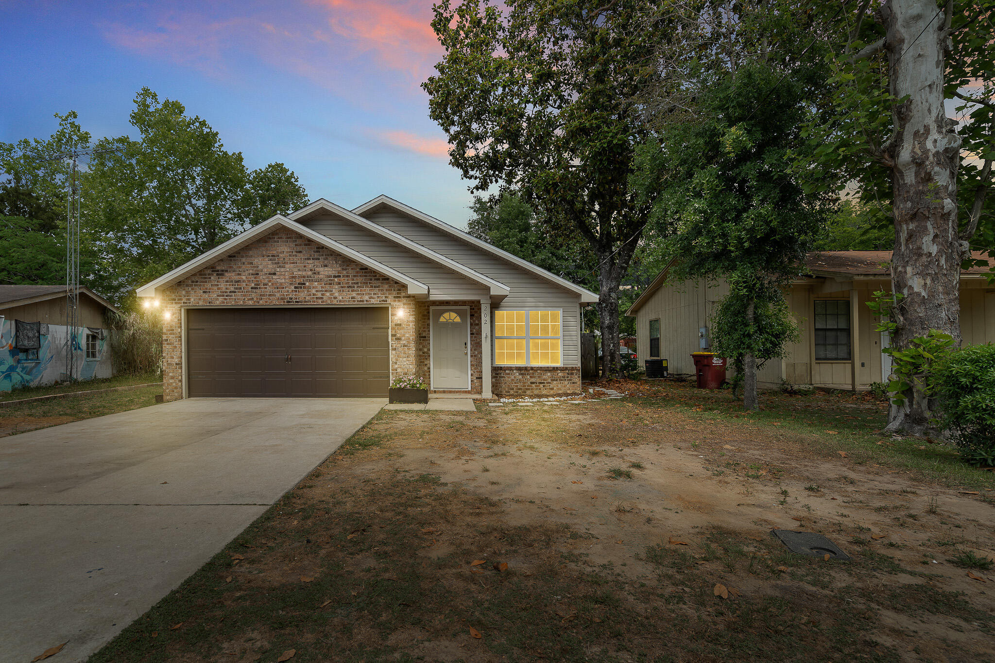 Property Photo:  202 Mc Arthur Street  FL 32539 