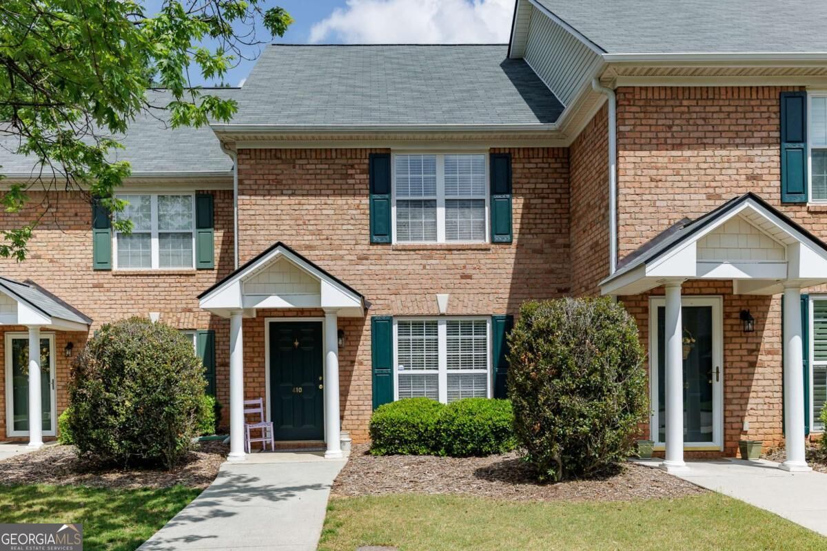 Property Photo: 410 Logmont Trace 14 GA 30606