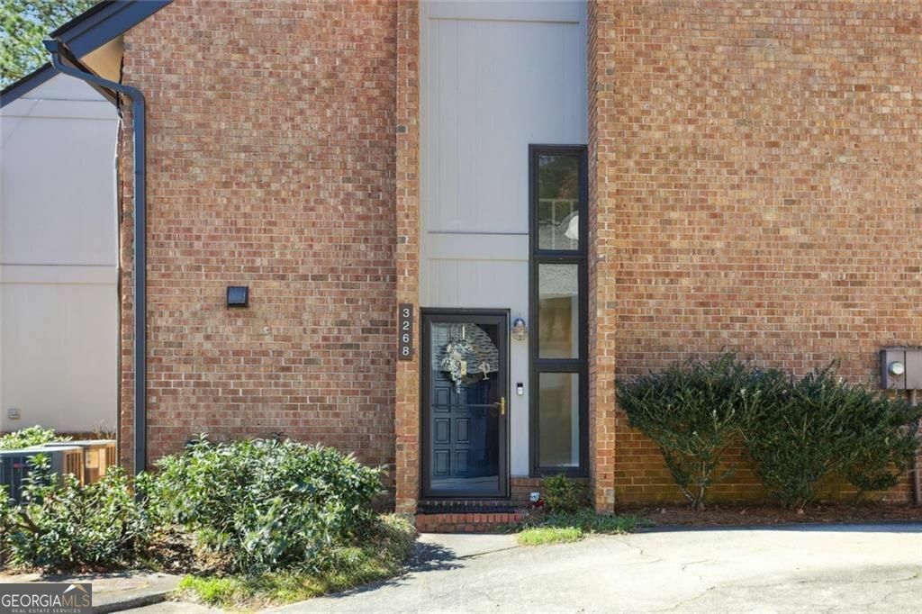 3268 Clairmont NE  Atlanta GA 30329 photo