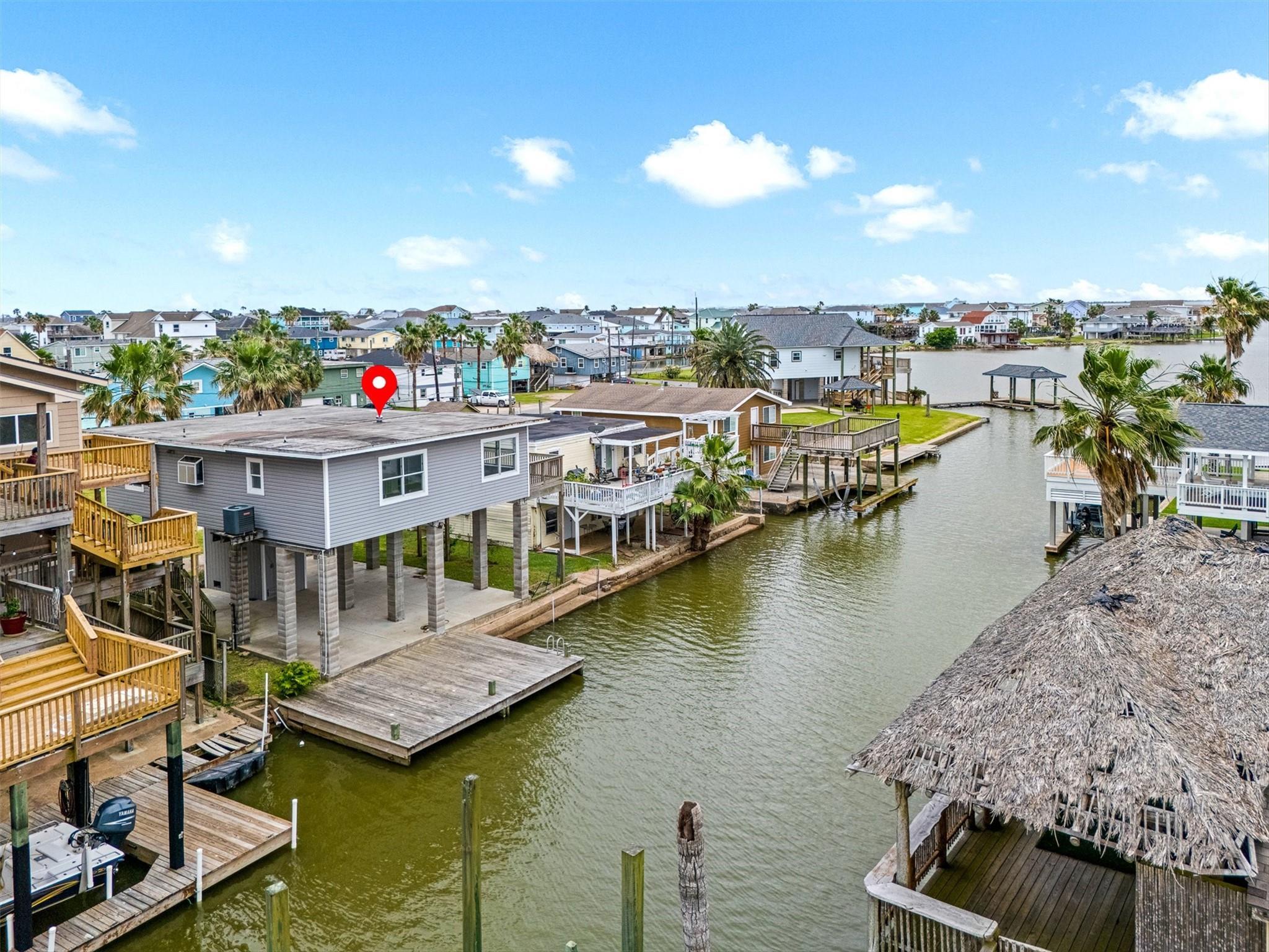 Property Photo: 21 Edgewater Street TX 77563